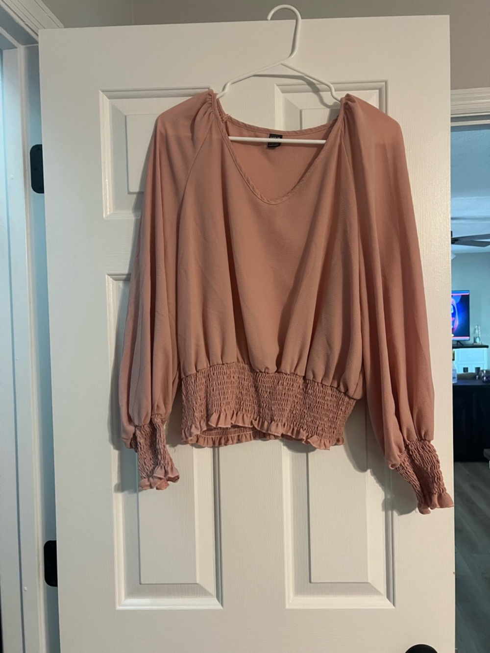 Womens Blouson-Sleeve Smocked Hem Top - Dusty Rose